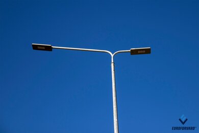 Опоры уличного освещения, приближенный вид