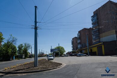 Опоры контактной сети в городских условиях