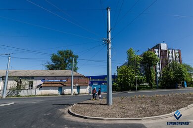 Опоры контактной сети на улицах города