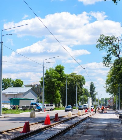 Contact line poles in Kyiv