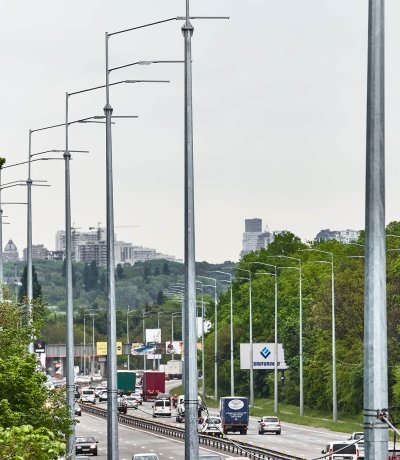 Highway lighting in Kyiv