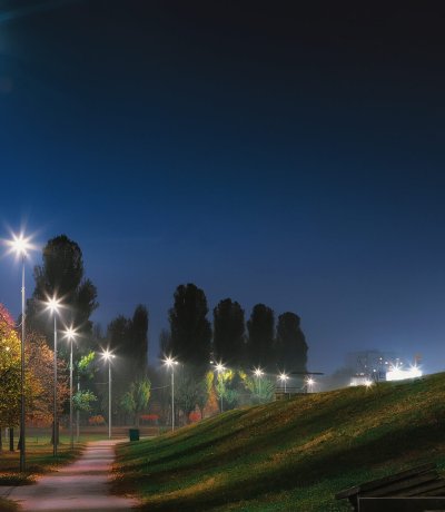 Street lighting in Kyiv