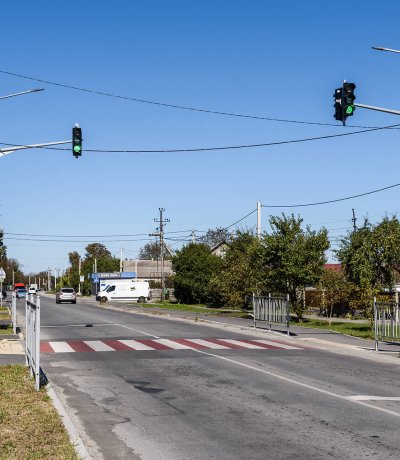 Traffic light poles in Zviahel